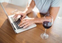 A Practical Guide to Purchasing Wine Online in Australia
