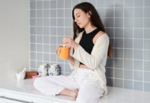 Does Collagen Powder Cause Constipation? What Science and Wellness Experts Say